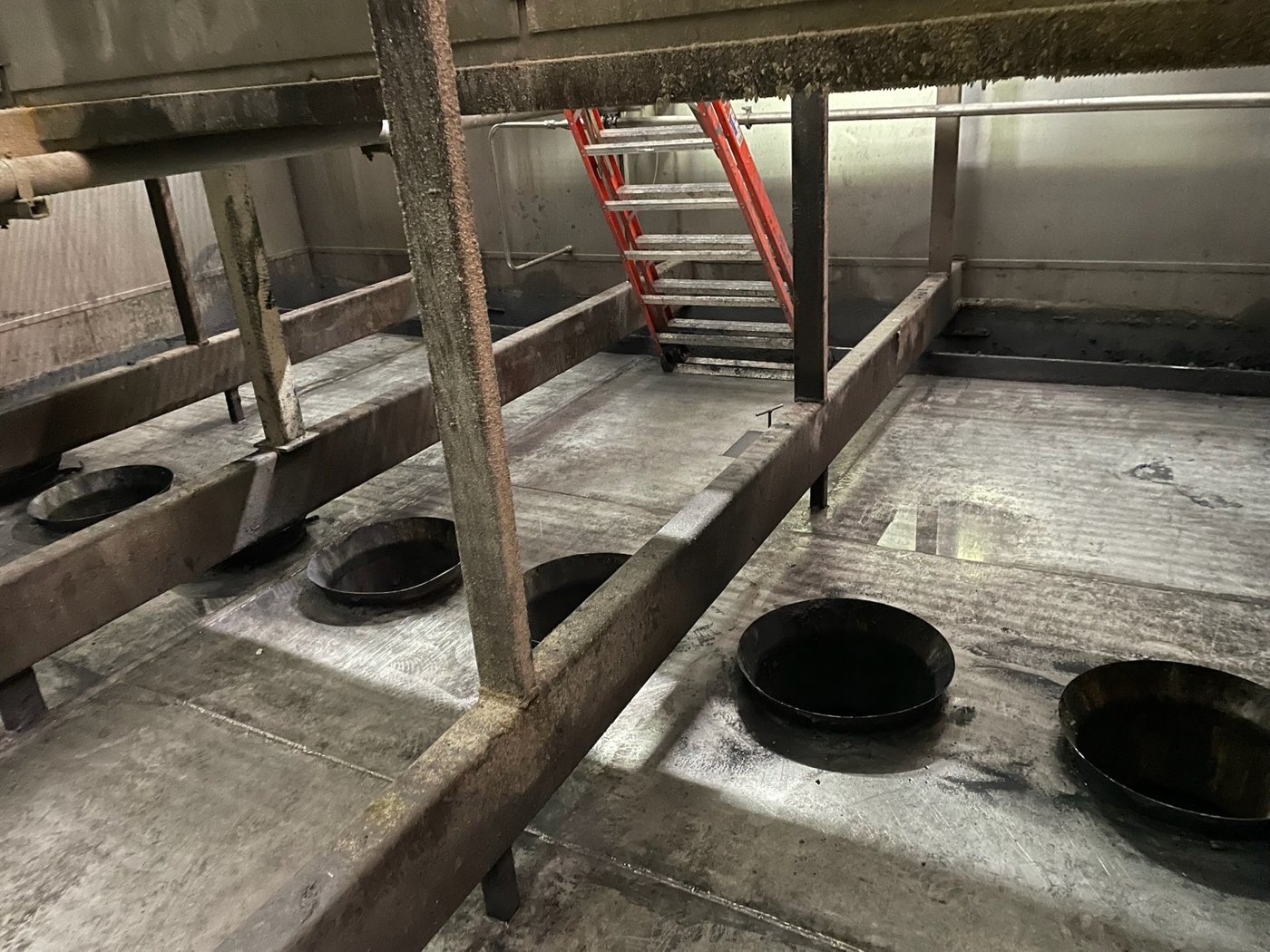 Process floor and access areas